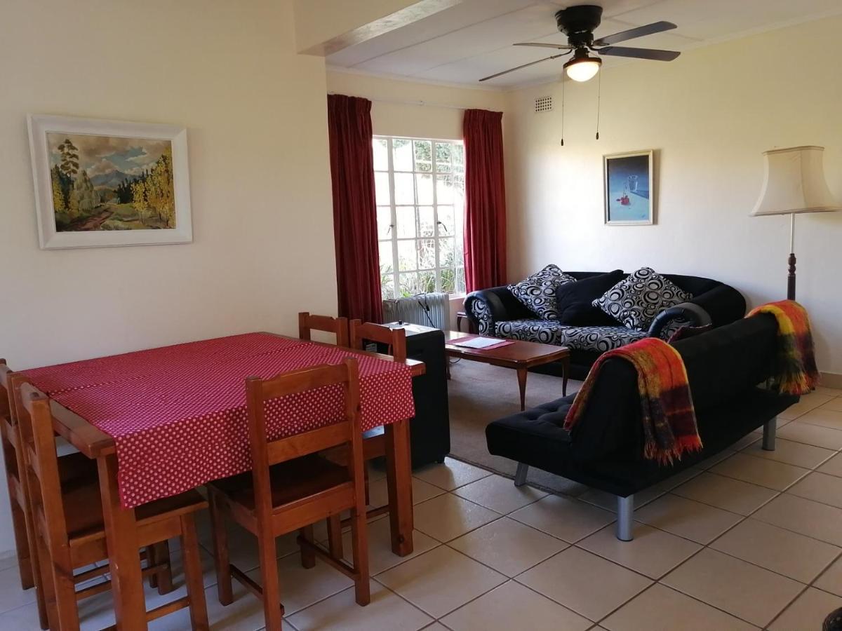 Bed and Breakfast Bell Park Self Catering à Champagne Valley Extérieur photo