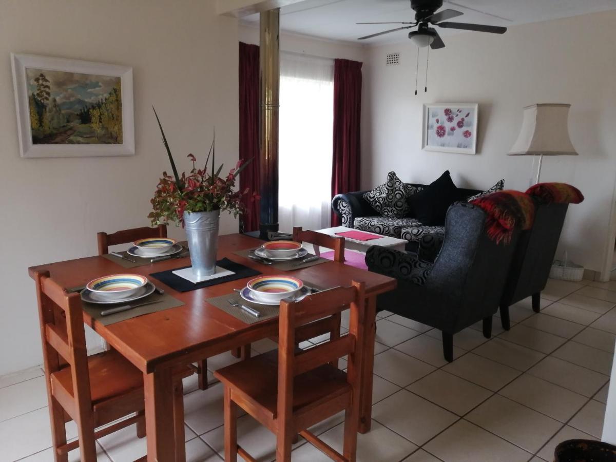 Bed and Breakfast Bell Park Self Catering à Champagne Valley Extérieur photo